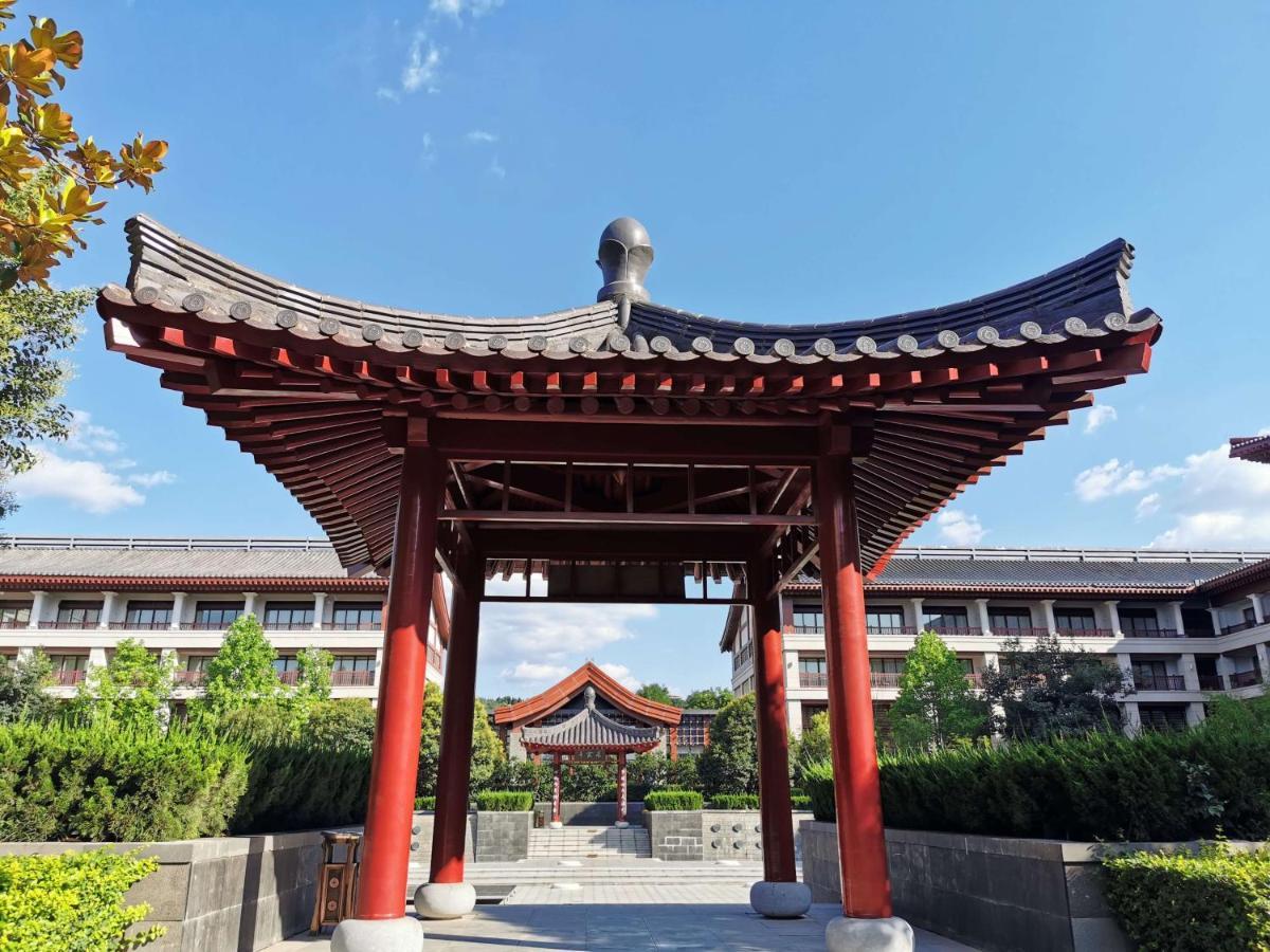 Готель Angsana Xi'An Lintong Екстер'єр фото